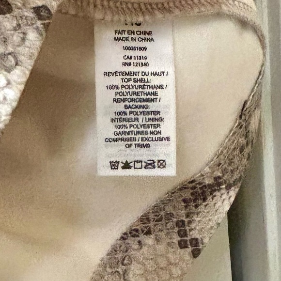 Dynamite| Chic Snake Print Mini Skirt in Black Cream White Sz S - Picture 4 of 4